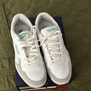 Reebok Men's White and Gray Sneakers with Green Accents